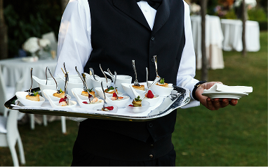 Table de mariage dressee par un traiteur a Toulouse